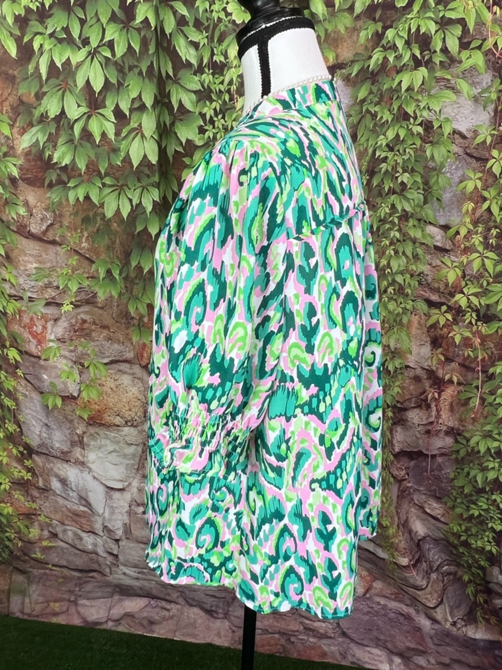 VOY Pink and Green Pleated V-Neck Spring Ruffle Sleeve Blouse, L - Picture 6 of 12